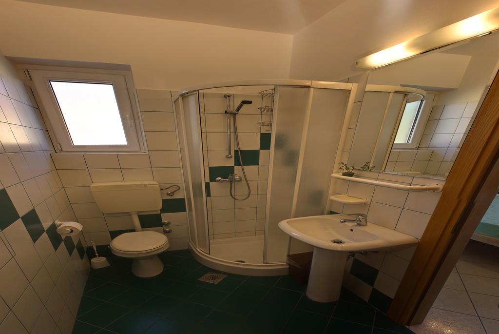 Vis A Vis Apartments Baska  Ruang foto