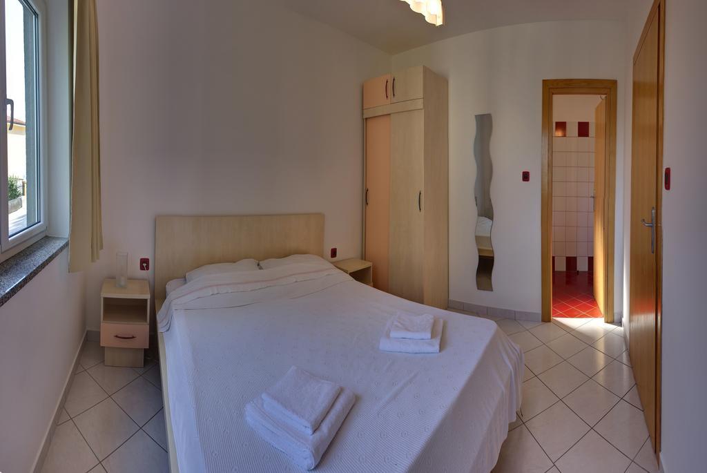 Vis A Vis Apartments Baska  Ruang foto